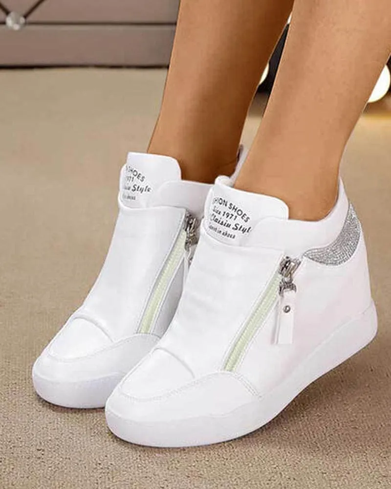 Heidi-Mode - Sportschuhe mit Keilabsatz