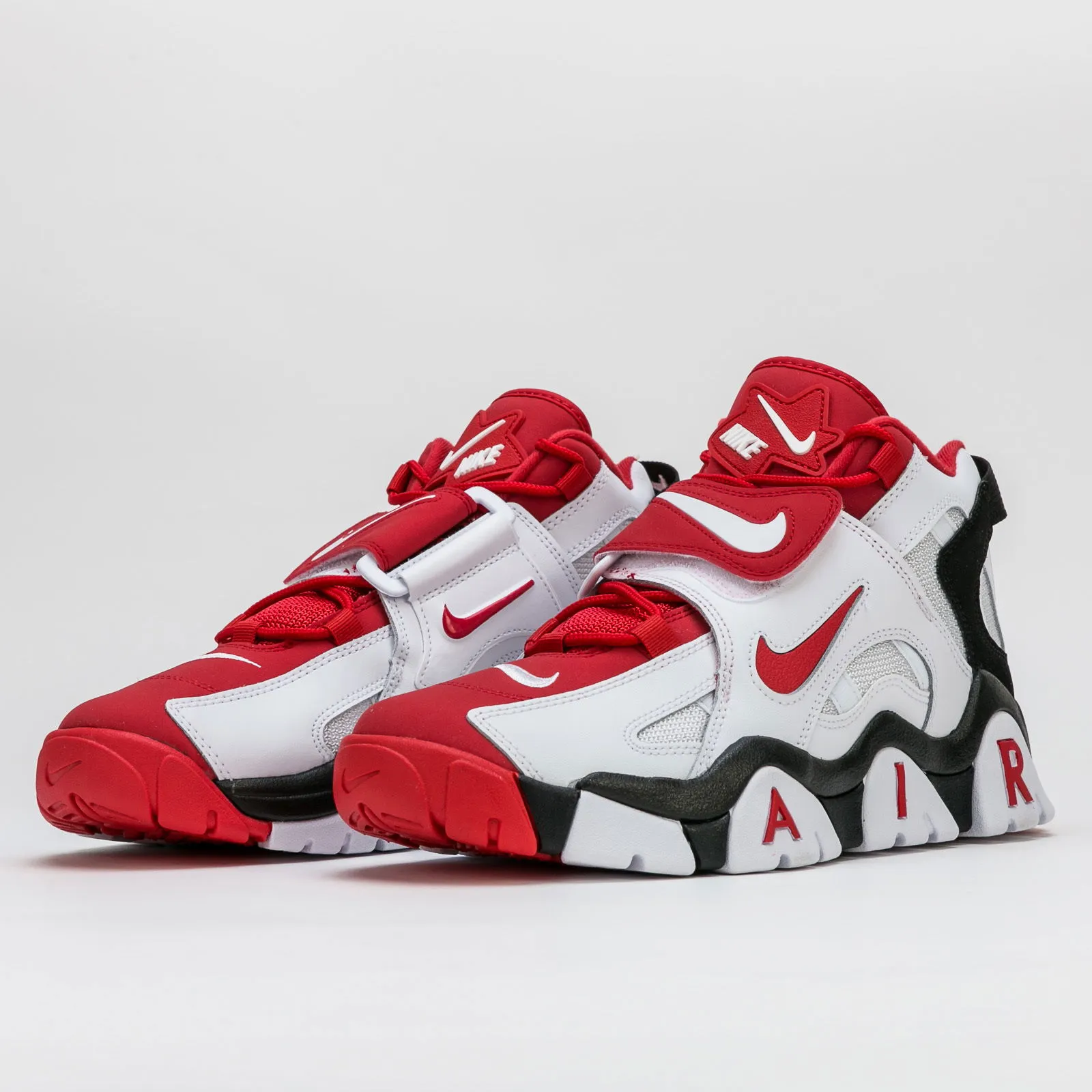 Nike Air Barrage Mid AT7847-102