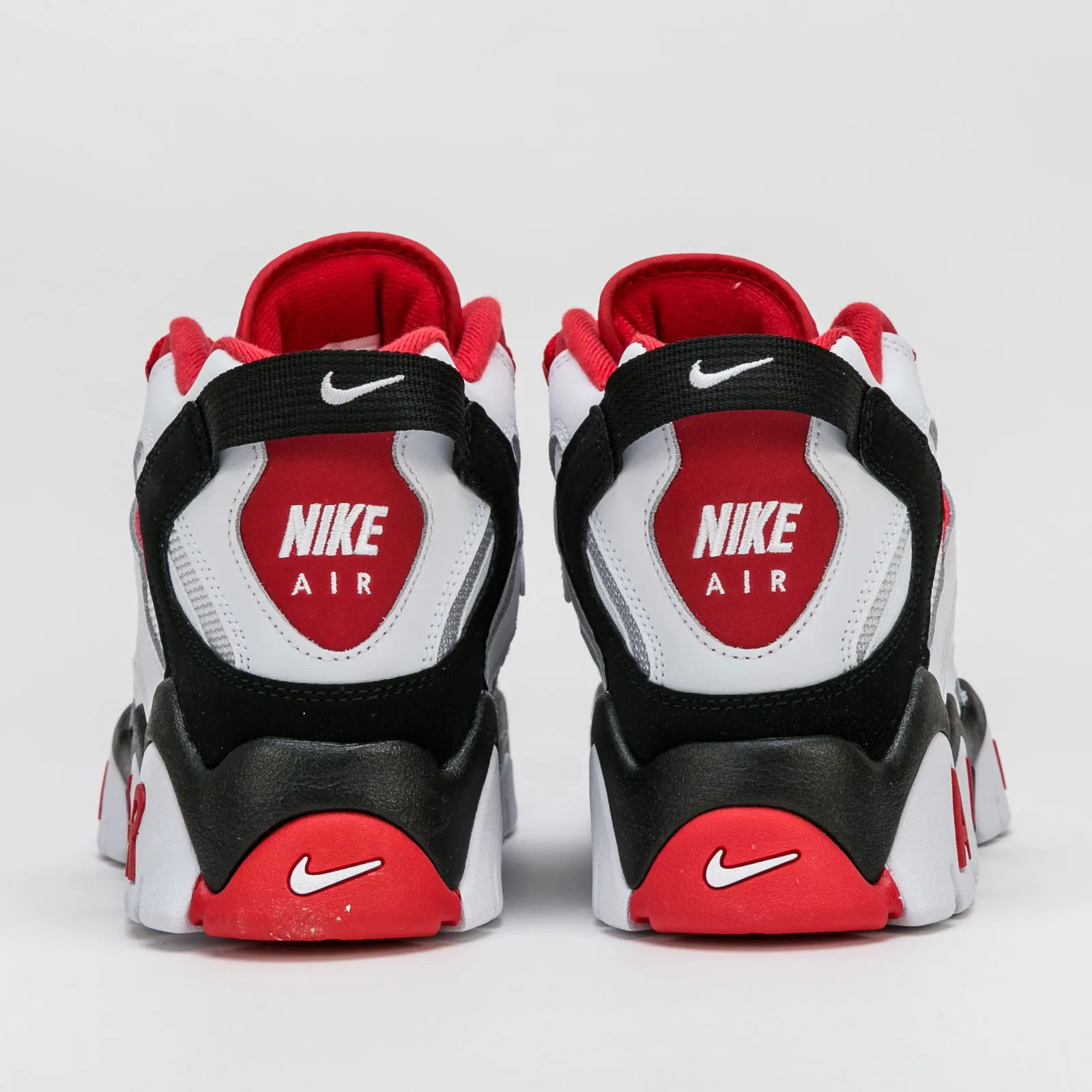 Nike Air Barrage Mid AT7847-102